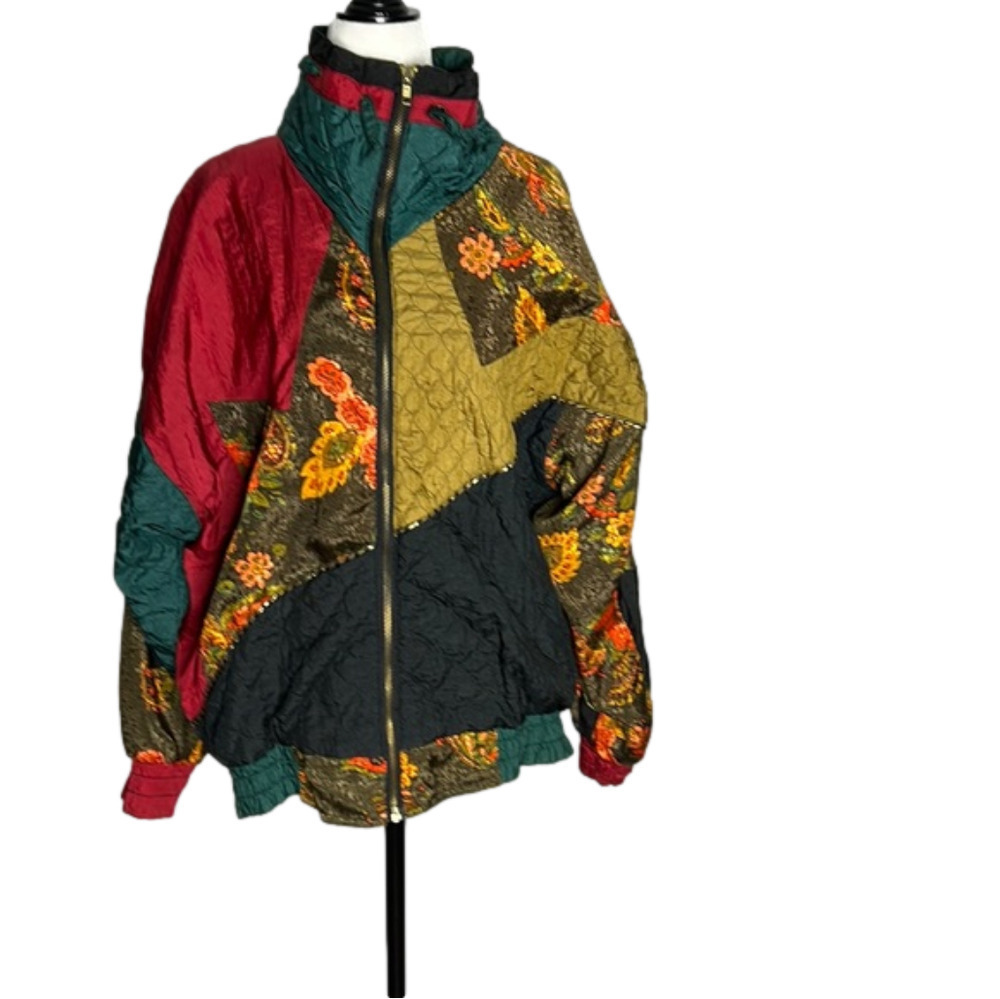 Vintage Nuggets gold  & red windbreaker size large